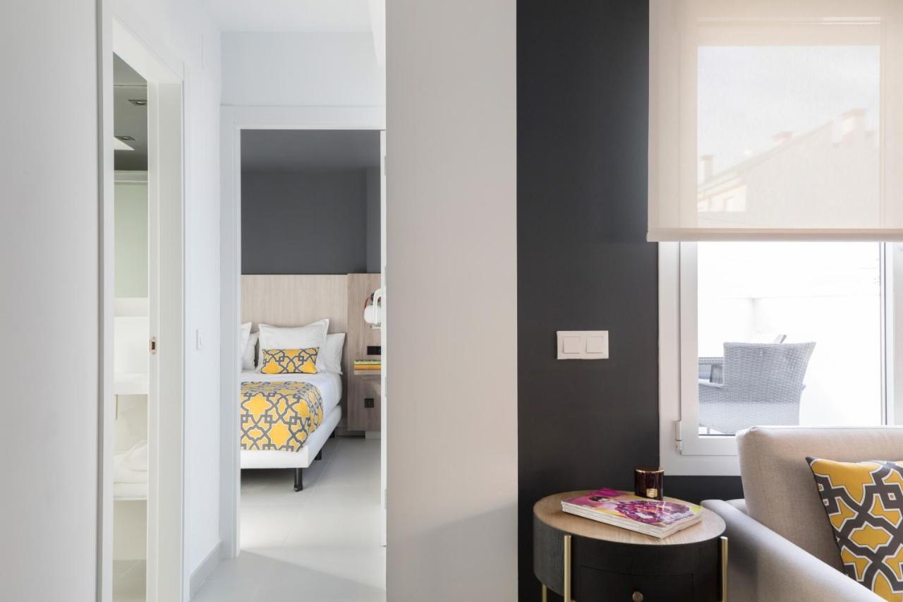 Apartamentos Las Torres Madrid Luaran gambar