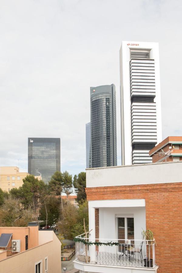 Apartamentos Las Torres Madrid Luaran gambar