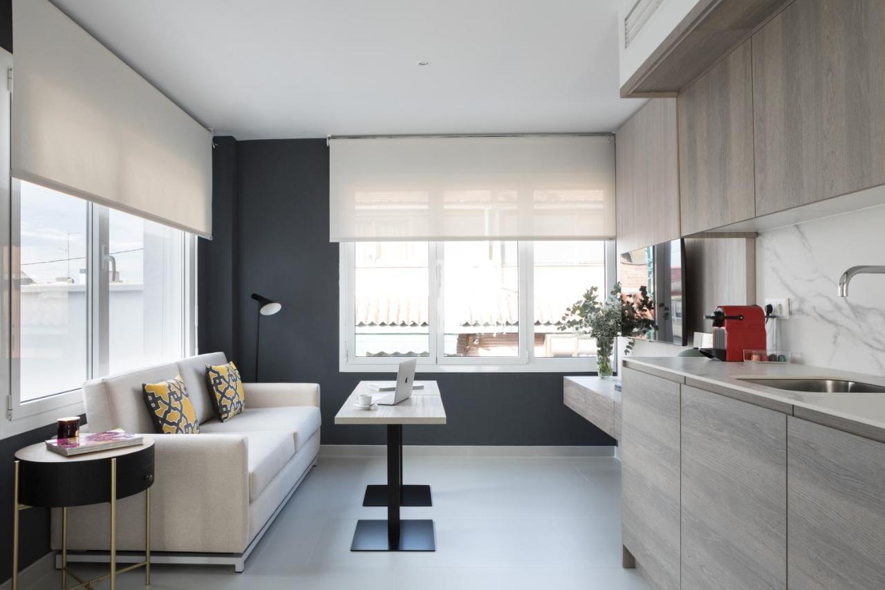 Apartamentos Las Torres Madrid Luaran gambar
