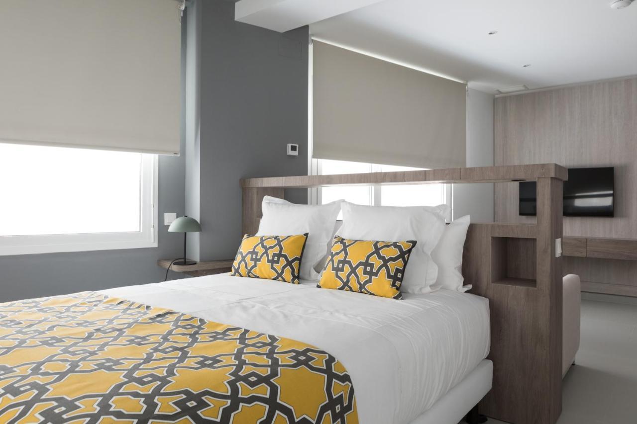 Apartamentos Las Torres Madrid Luaran gambar