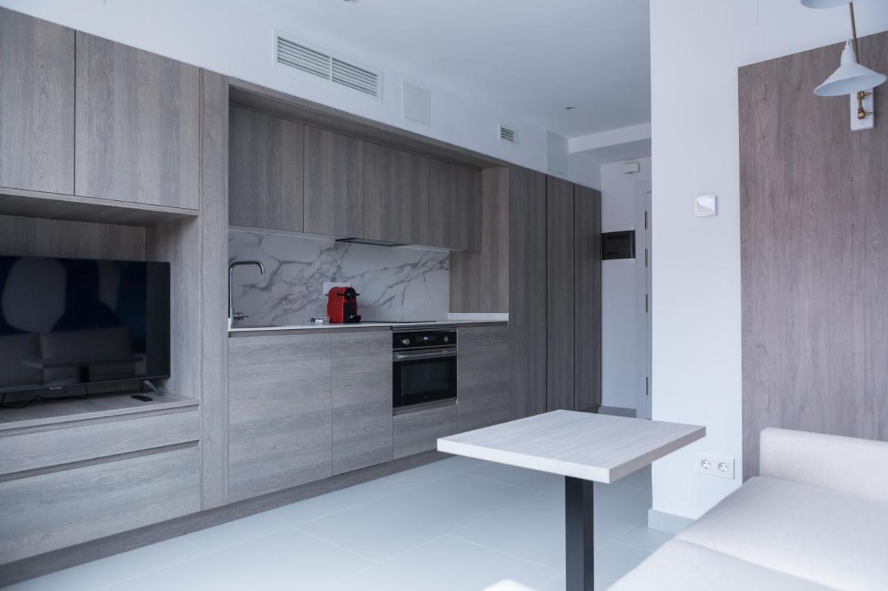 Apartamentos Las Torres Madrid Luaran gambar