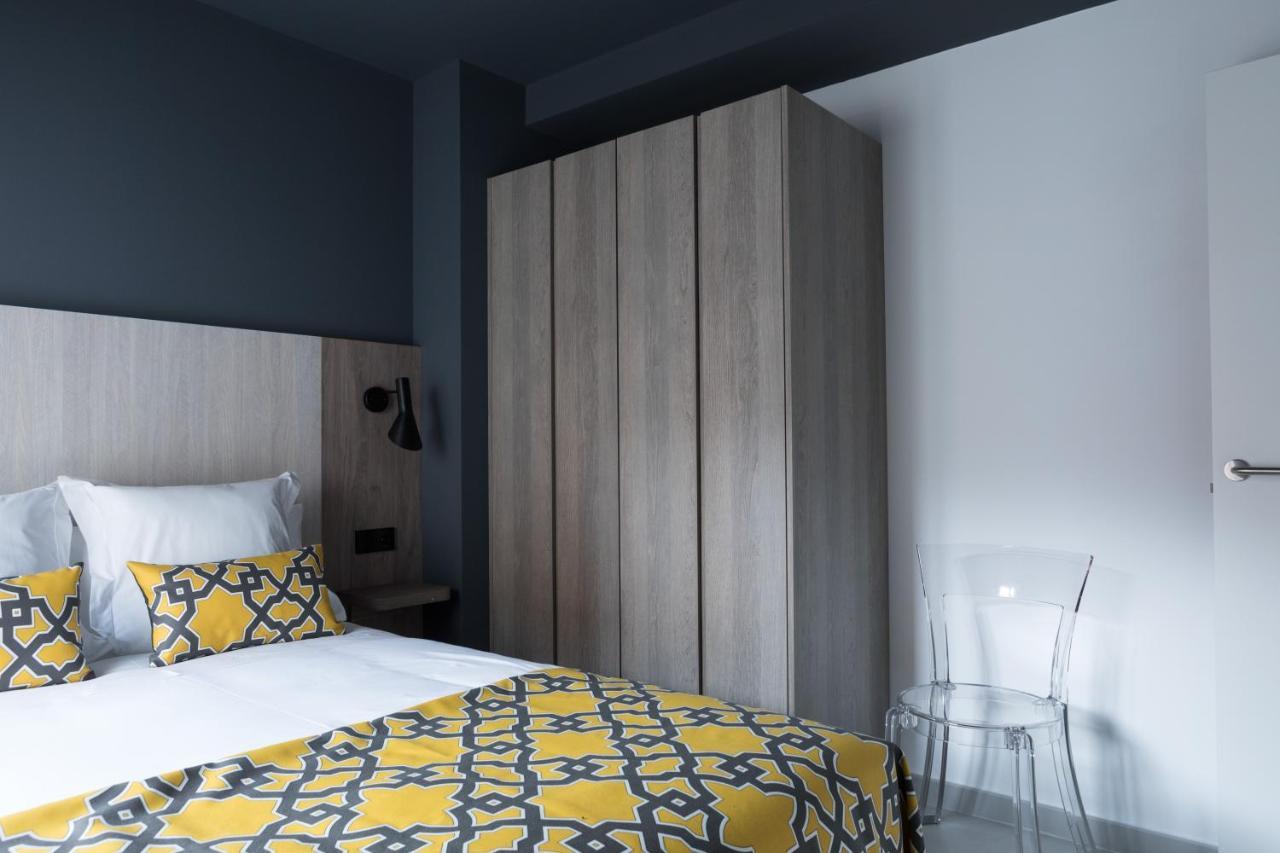 Apartamentos Las Torres Madrid Luaran gambar