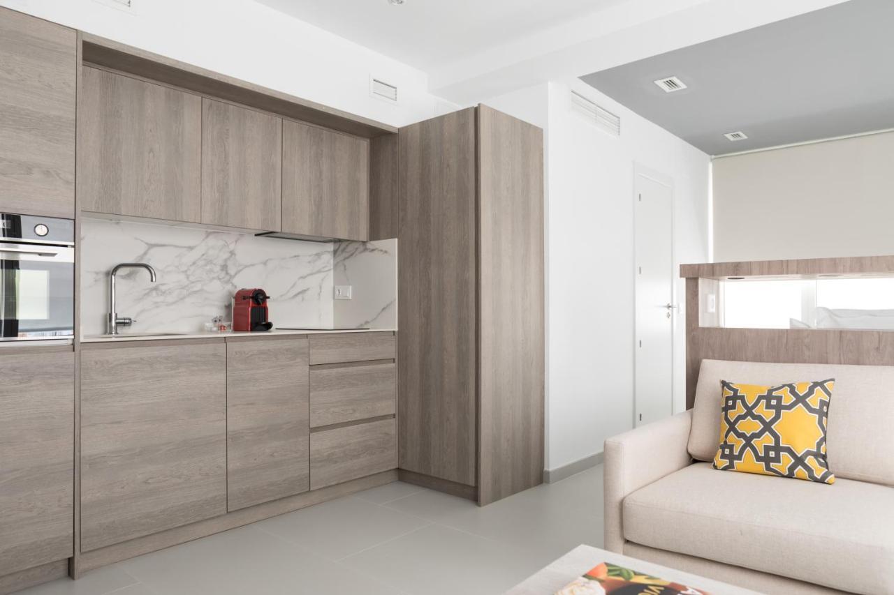 Apartamentos Las Torres Madrid Luaran gambar